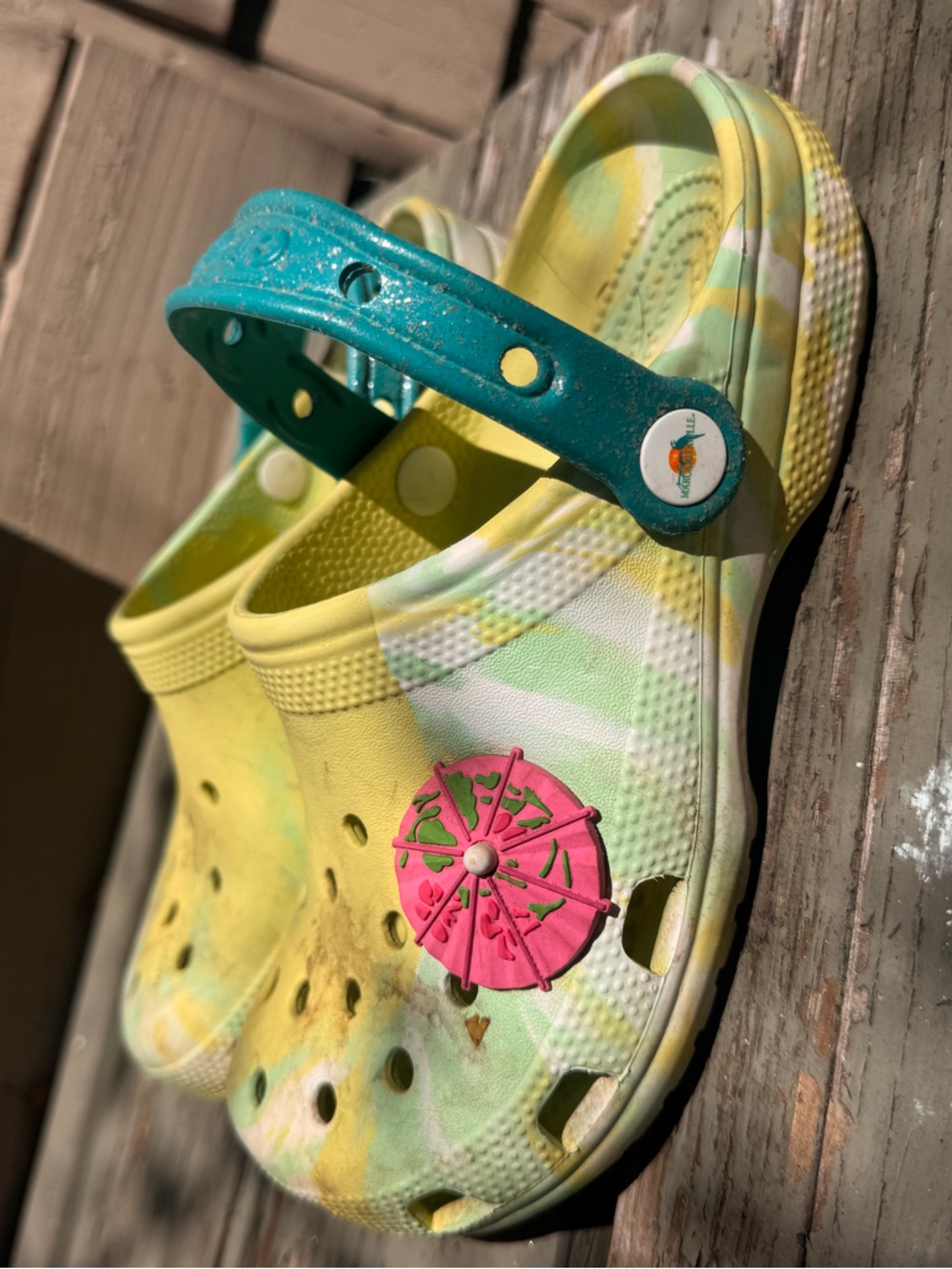 Rare Crocs Margaritaville lime green womens size 6